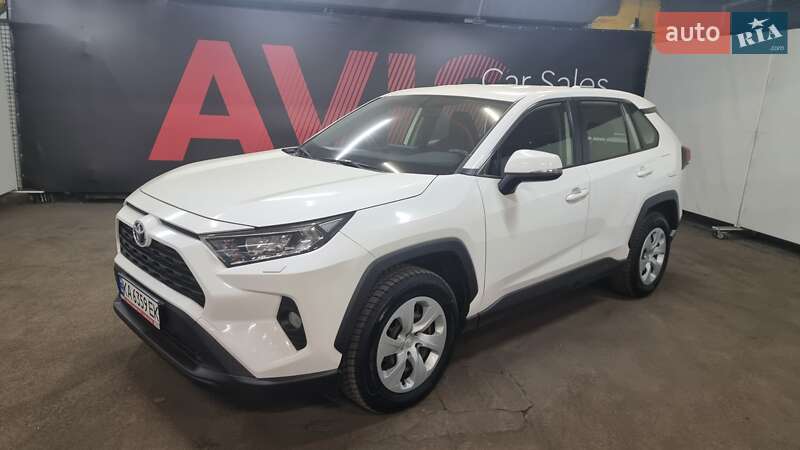 Позашляховик / Кросовер Toyota RAV4 2021 в Києві