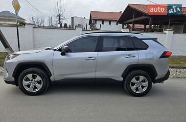 Позашляховик / Кросовер Toyota RAV4 2022 в Івано-Франківську