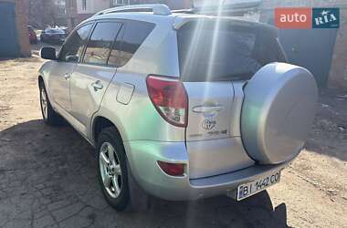 Внедорожник / Кроссовер Toyota RAV4 2007 в Полтаве