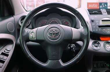 Позашляховик / Кросовер Toyota RAV4 2008 в Києві