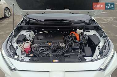Внедорожник / Кроссовер Toyota RAV4 2022 в 