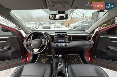 Внедорожник / Кроссовер Toyota RAV4 2013 в 