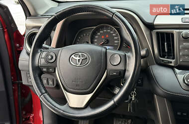 Внедорожник / Кроссовер Toyota RAV4 2013 в 