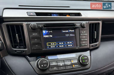 Внедорожник / Кроссовер Toyota RAV4 2013 в 