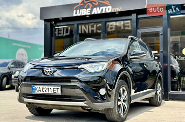 Внедорожник / Кроссовер Toyota RAV4 2016 в Киеве