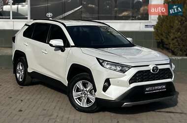 Внедорожник / Кроссовер Toyota RAV4 2019 в Черновцах