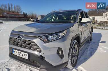 Внедорожник / Кроссовер Toyota RAV4 2023 в Ровно