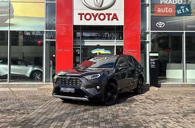 Внедорожник / Кроссовер Toyota RAV4 2019 в Кривом Роге