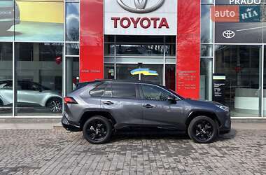 Внедорожник / Кроссовер Toyota RAV4 2019 в Кривом Роге