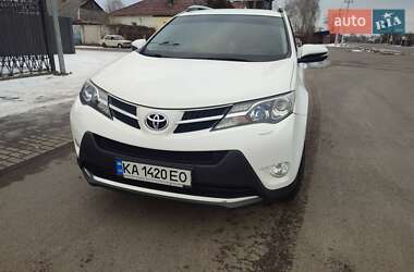 Внедорожник / Кроссовер Toyota RAV4 2015 в Рожище