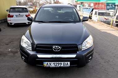 Позашляховик / Кросовер Toyota RAV4 2006 в Львові