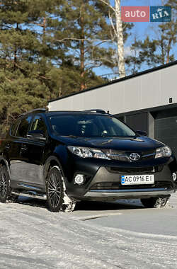 Внедорожник / Кроссовер Toyota RAV4 2015 в Ковеле