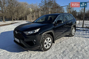 Позашляховик / Кросовер Toyota RAV4 2020 в Києві