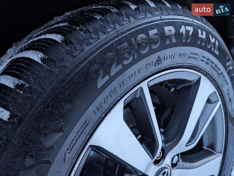 Позашляховик / Кросовер Toyota RAV4 2016 в Києві фото 12 Позашляховик / Кросовер Toyota RAV4 2016 в Києві