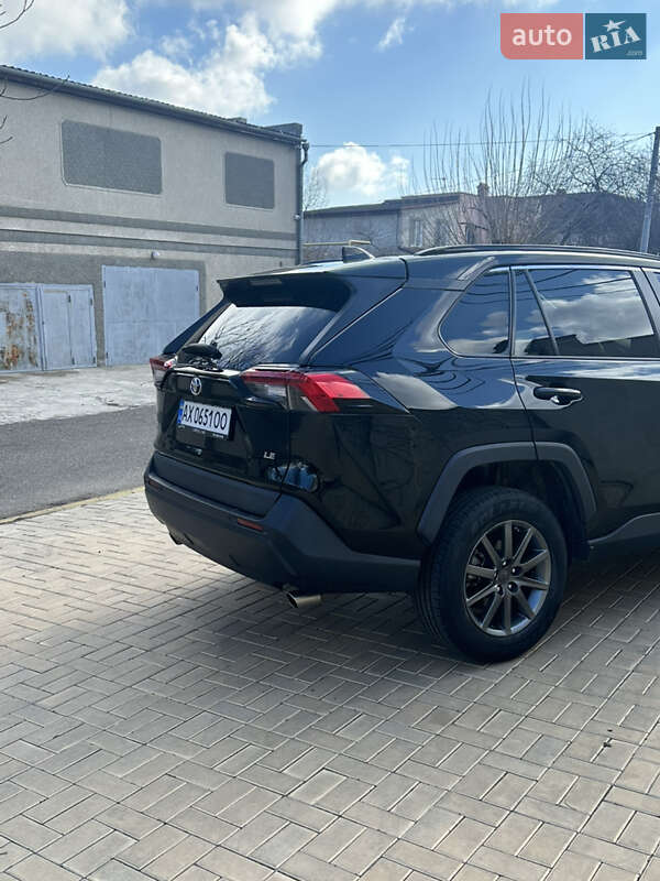 Внедорожник / Кроссовер Toyota RAV4 2019 в Одессе