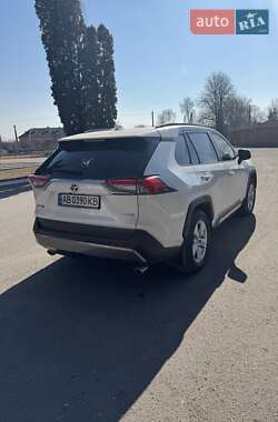 Внедорожник / Кроссовер Toyota RAV4 2021 в Хмельнике