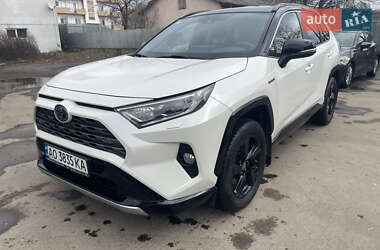 Позашляховик / Кросовер Toyota RAV4 2021 в Ужгороді