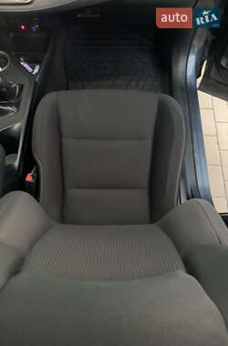 Внедорожник / Кроссовер Toyota RAV4 2013 в 