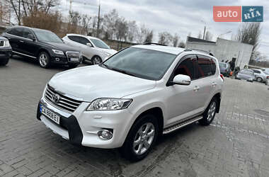 Позашляховик / Кросовер Toyota RAV4 2011 в Черкасах