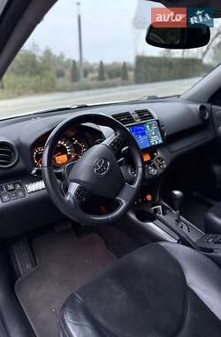 Позашляховик / Кросовер Toyota RAV4 2011 в Дніпрі