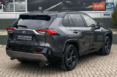 Позашляховик / Кросовер Toyota RAV4 2020 в Чернівцях