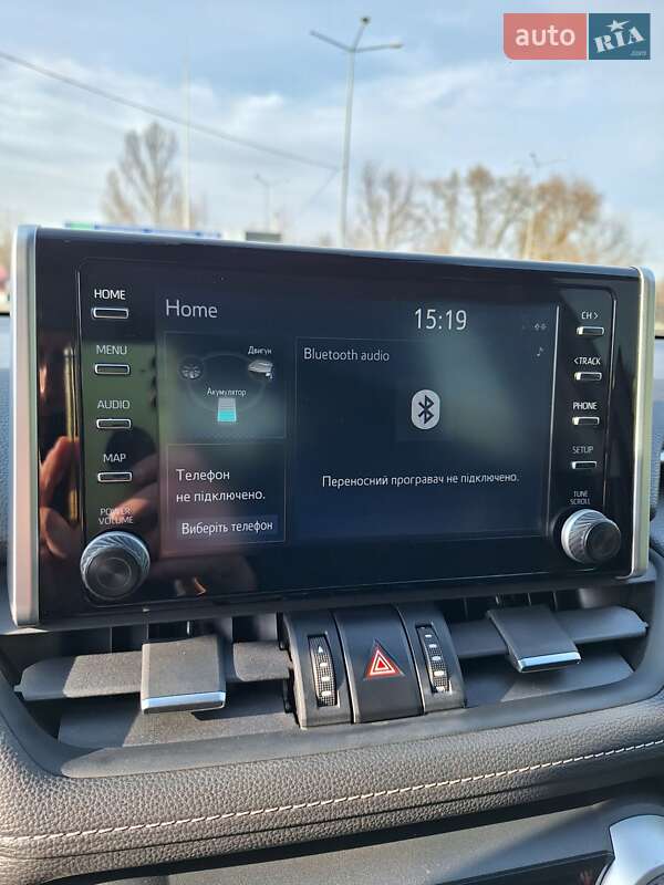 Внедорожник / Кроссовер Toyota RAV4 2020 в Киеве