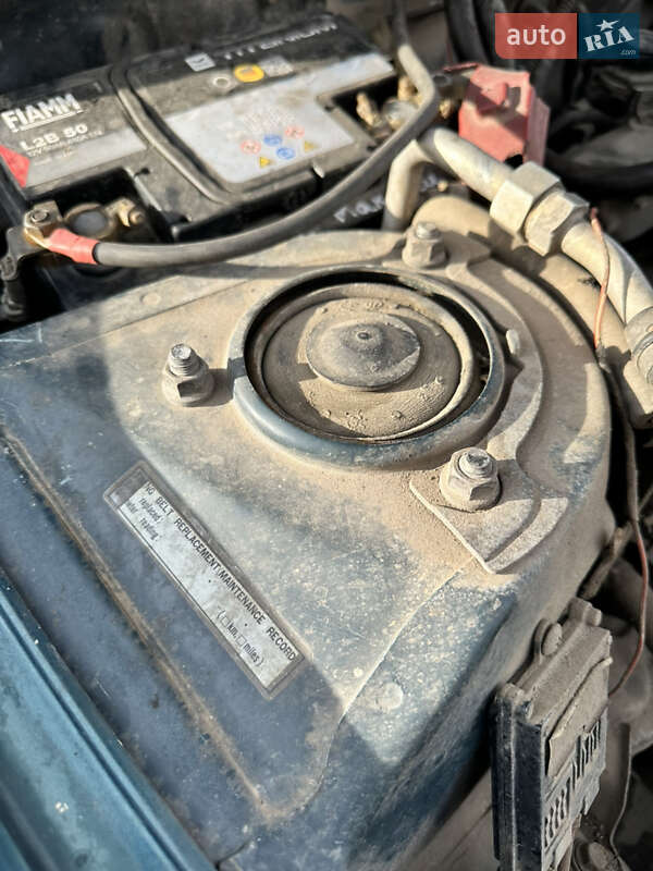 Внедорожник / Кроссовер Toyota RAV4 1995 в Николаеве