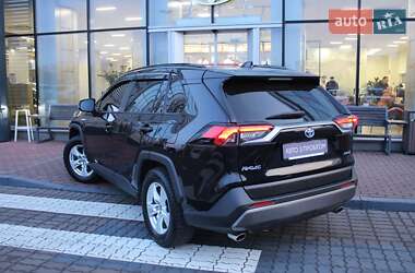 Внедорожник / Кроссовер Toyota RAV4 2021 в Киеве