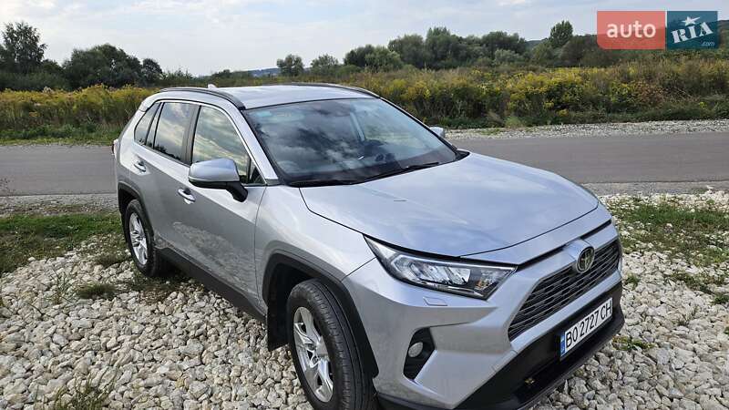 Внедорожник / Кроссовер Toyota RAV4 2019 в Тернополе фото 5 Внедорожник / Кроссовер Toyota RAV4 2019 в Тернополе