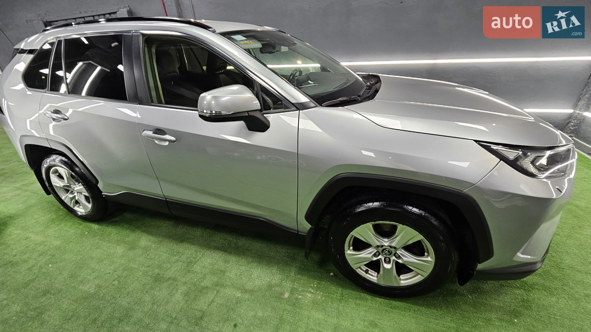2019 Toyota RAV 4 - мініатюра 10