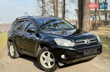 Внедорожник / Кроссовер Toyota RAV4 2006 в Киеве