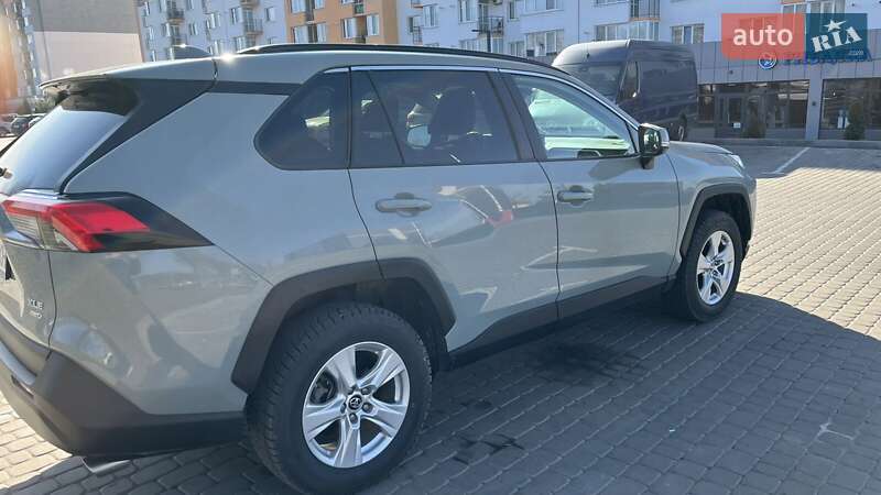 Позашляховик / Кросовер Toyota RAV4 2019 в Вінниці