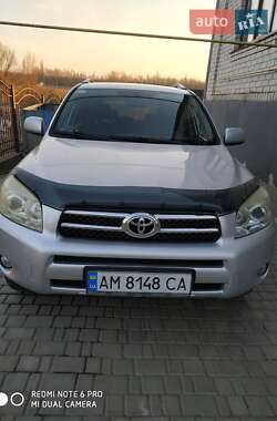 Внедорожник / Кроссовер Toyota RAV4 2008 в 