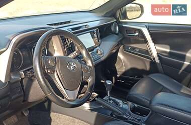Внедорожник / Кроссовер Toyota RAV4 2017 в Киеве
