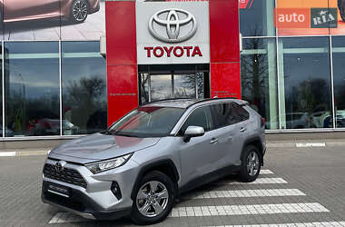 Внедорожник / Кроссовер Toyota RAV4 2023 в Запорожье