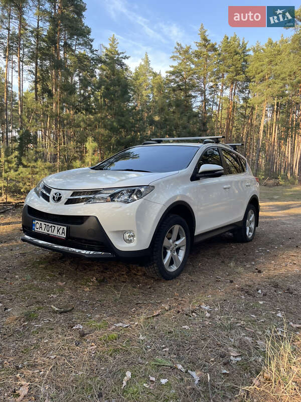 Позашляховик / Кросовер Toyota RAV4 2014 в Черкасах