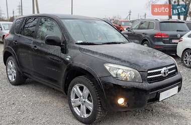 Внедорожник / Кроссовер Toyota RAV4 2007 в Ровно