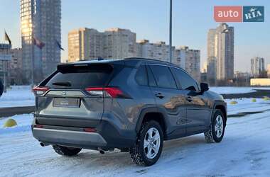 Позашляховик / Кросовер Toyota RAV4 2021 в Києві