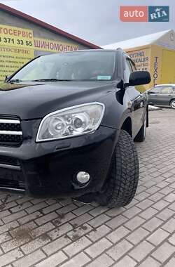 Внедорожник / Кроссовер Toyota RAV4 2007 в 