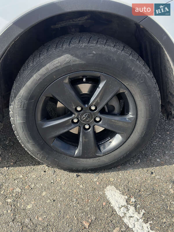 Внедорожник / Кроссовер Toyota RAV4 2014 в Киеве