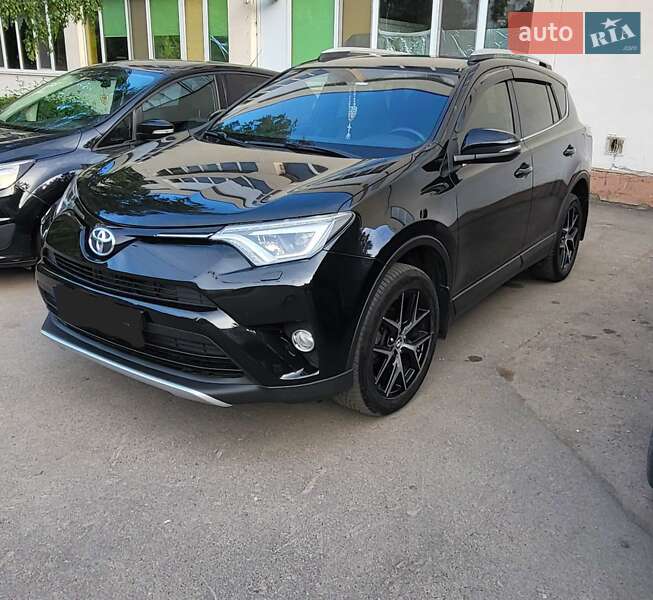 Toyota RAV4 2016