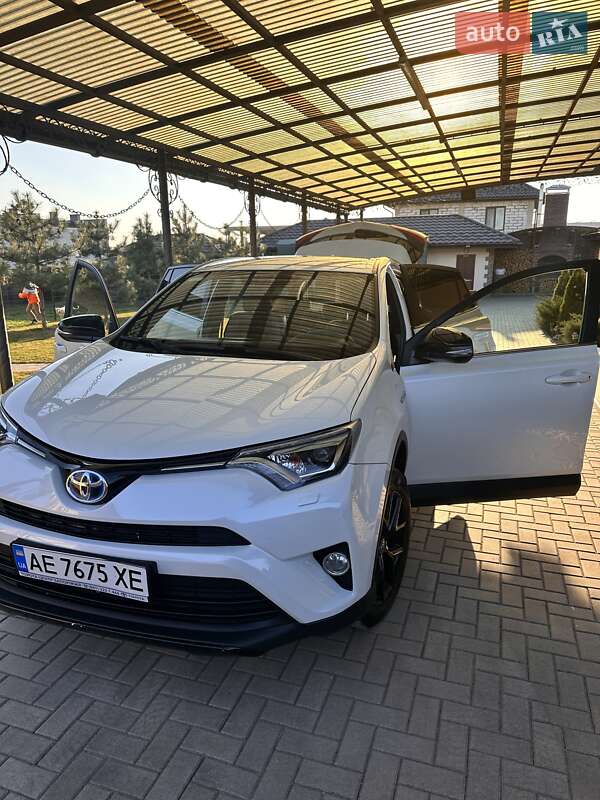 Внедорожник / Кроссовер Toyota RAV4 2018 в Одессе