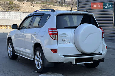 Внедорожник / Кроссовер Toyota RAV4 2011 в 