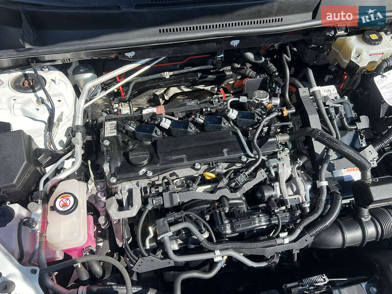 Внедорожник / Кроссовер Toyota RAV4 2019 в Ужгороде