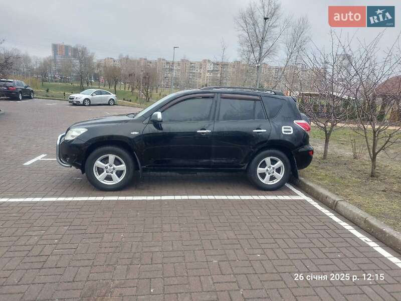 Внедорожник / Кроссовер Toyota RAV4 2006 в Киеве