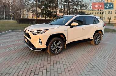 Внедорожник / Кроссовер Toyota RAV4 2021 в 