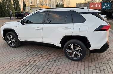 Внедорожник / Кроссовер Toyota RAV4 2021 в 