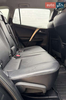 Внедорожник / Кроссовер Toyota RAV4 2013 в 