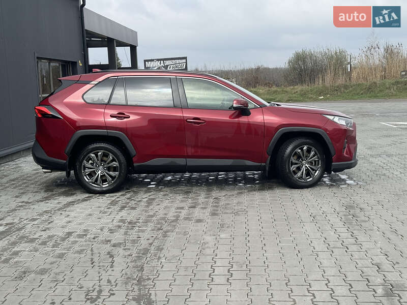 Позашляховик / Кросовер Toyota RAV4 2022 в Вінниці