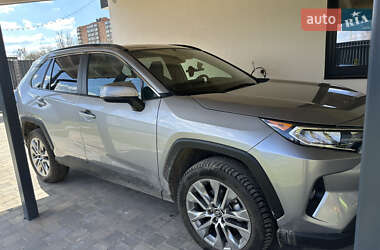 Toyota RAV4 2021